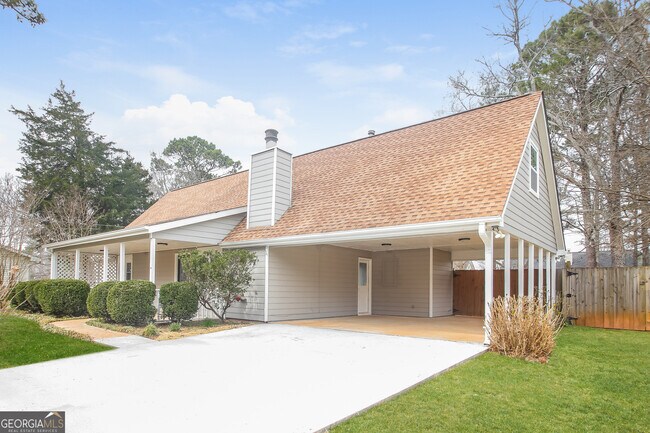 Building Photo - 46 Cathie Dr