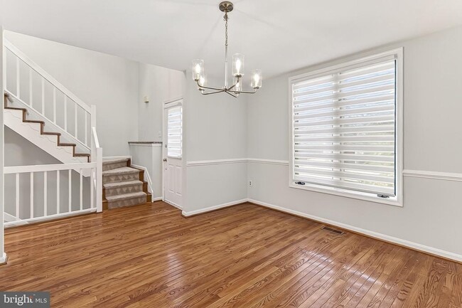 Building Photo - 4021 Lake Glen Rd