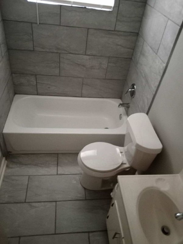 Building Photo - 797 Cavalier Dr