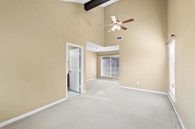 Building Photo - 2611 Quarry Hill Rd