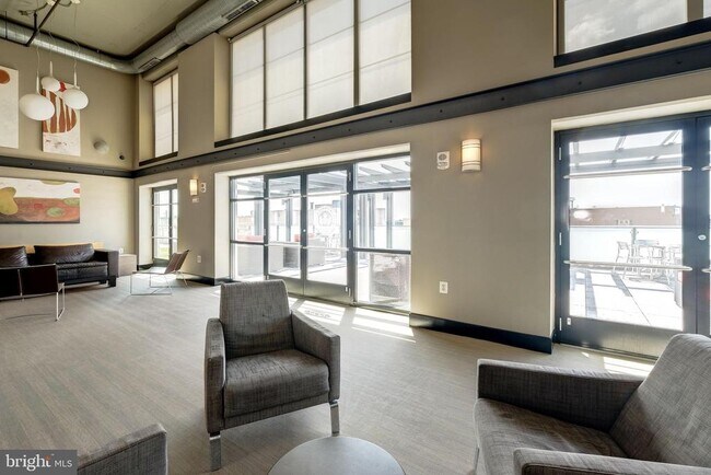 Building Photo - 1133 14th St NW