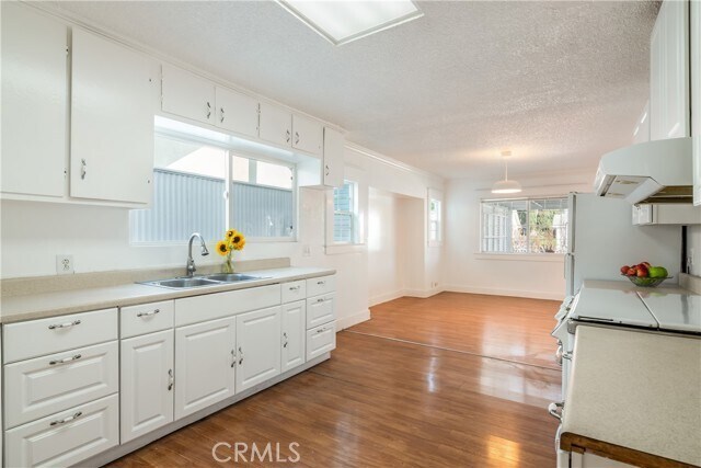 Building Photo - 1125 Heliotrope Dr