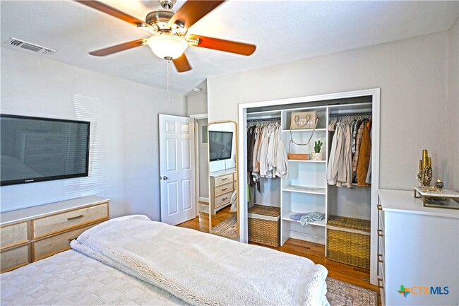 Building Photo - 315 Winburn Ave