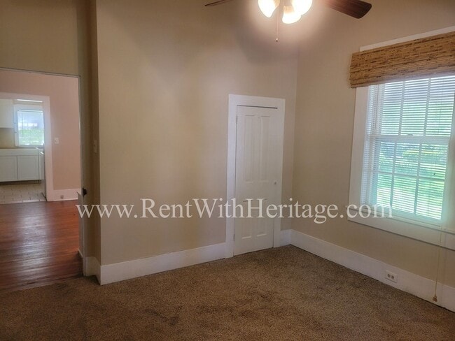 Building Photo - ENJOY THE PRESTIGE OF THIS CHARMING HOME I...