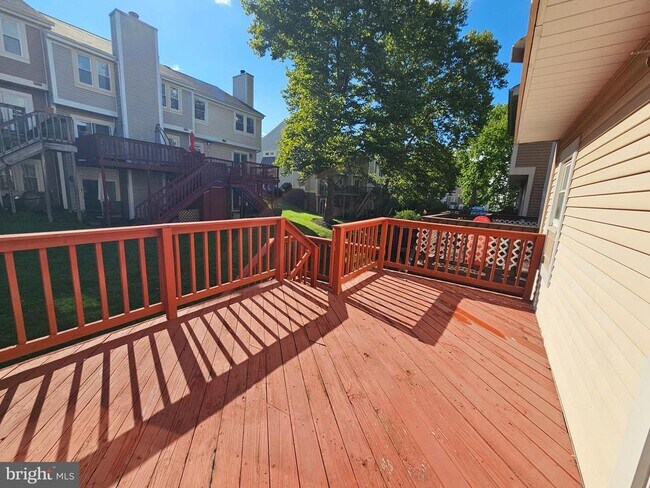 Building Photo - 6908-6910 Ten Timbers Ln