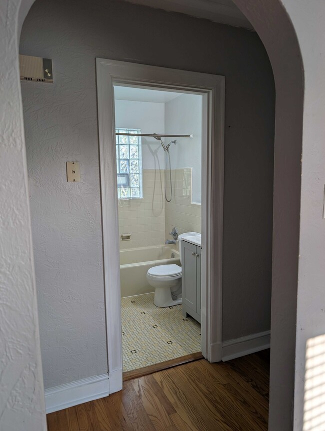 Building Photo - 8612 Neier Ln