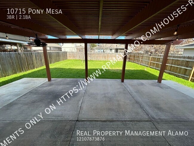 Building Photo - 10715 Pony Mesa