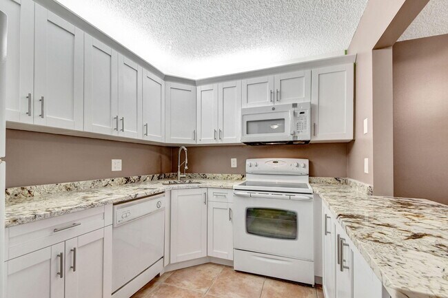 Building Photo - 3531 Tall Pine Way