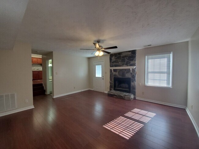 Building Photo - 7886 Uriah Dr