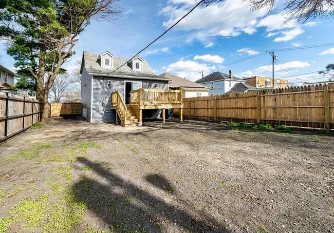 Building Photo - 6136 Harrison Ave