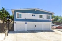 Building Photo - BEAUTIFUL Studio in Inglewood !!