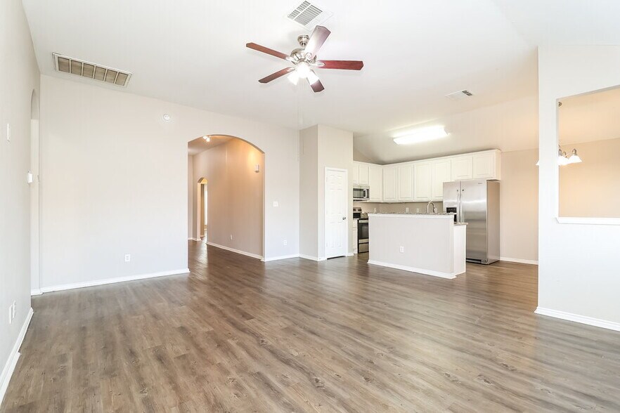 Building Photo - 9308 Cynthia Ct