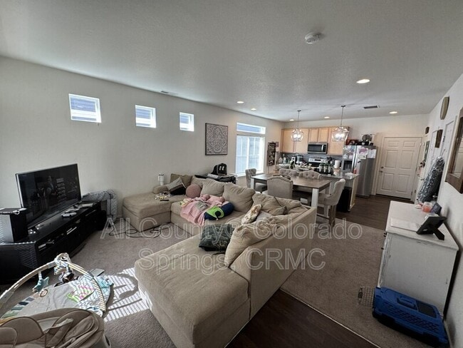 Building Photo - 6463 Crossdrum Point