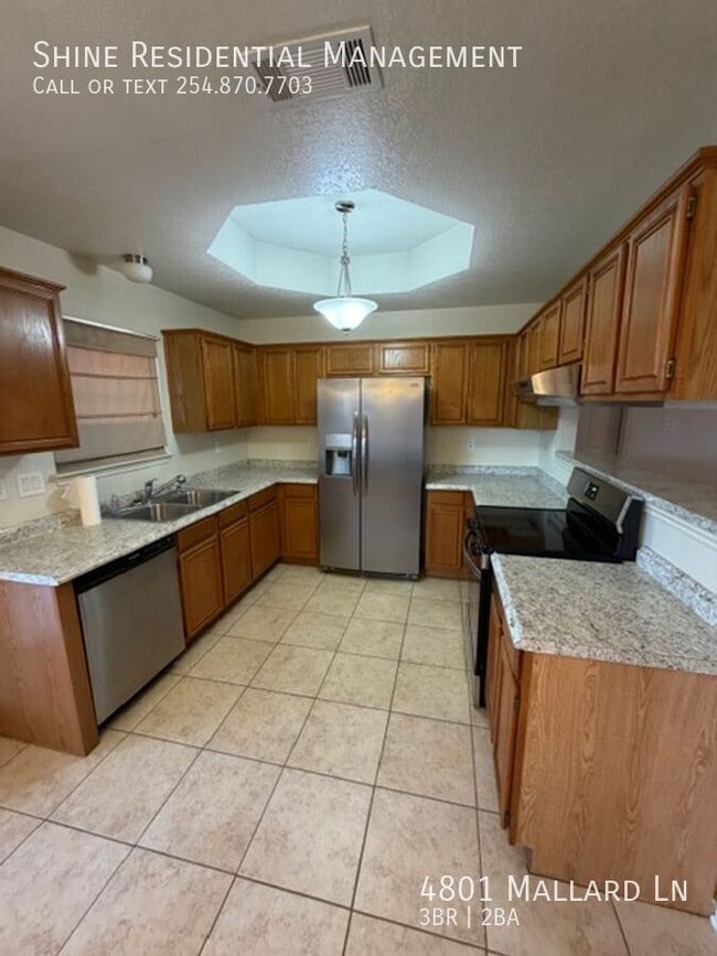 Building Photo - 4801 Mallard Ln