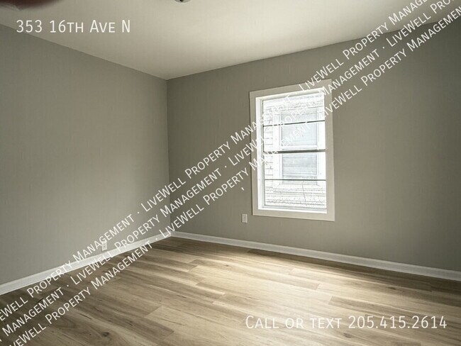 Building Photo - 353 16th Ave N