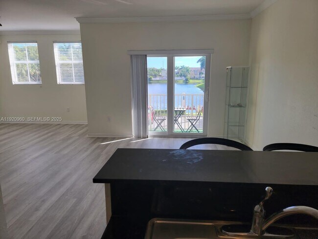 Building Photo - 10870 NW 88th Terrace