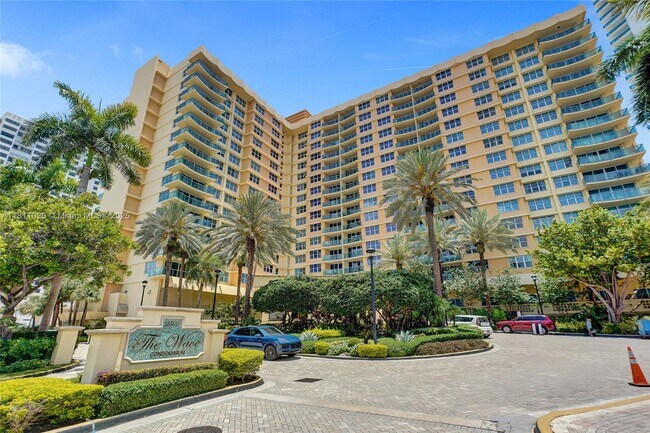 Building Photo - 2501 S Ocean Dr