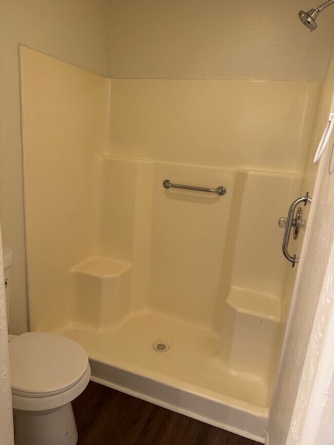 Building Photo - 17150 E Roadrunner Rd