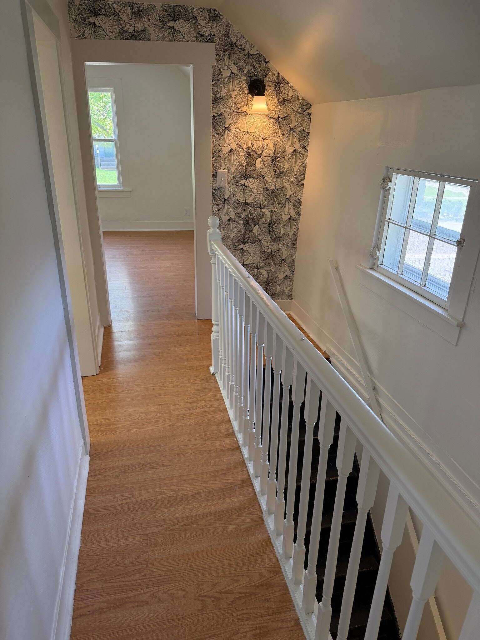 Building Photo - 315 N Maple St