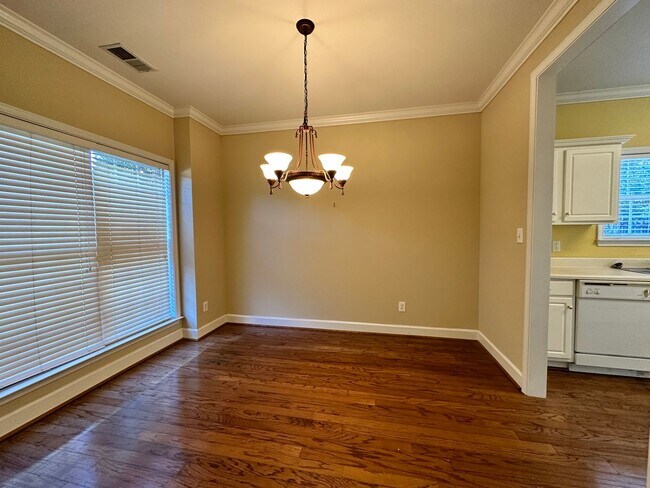 Building Photo - 1815 Charleston Cir