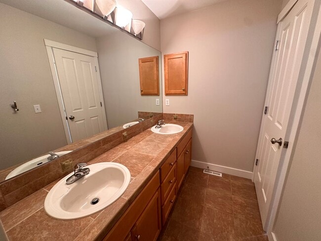 Building Photo - Finn Hill House ready to give its next fam...