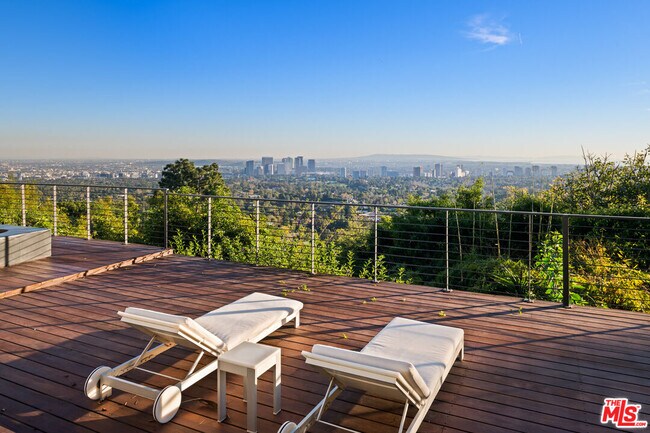 Building Photo - 10134 Angelo View Dr