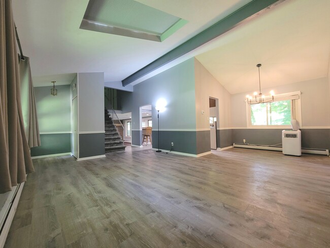 Building Photo - 12824 Opalocka Dr