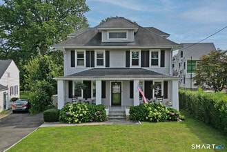 Building Photo - 223 West Ave