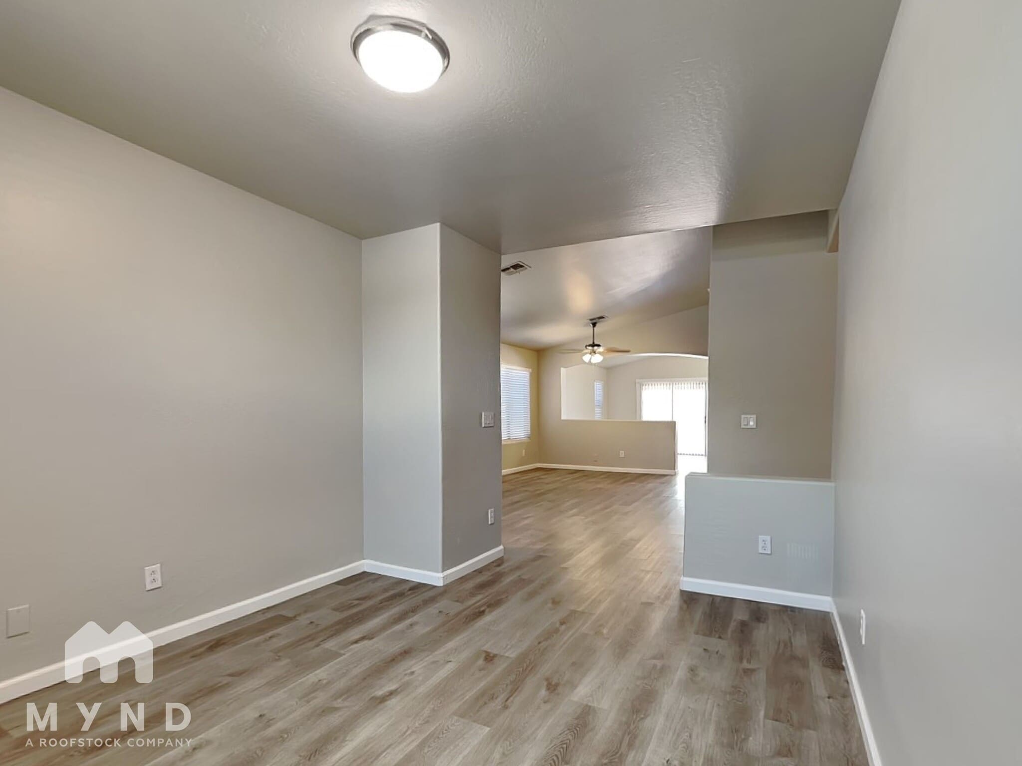 Building Photo - 25846 W Kendall St