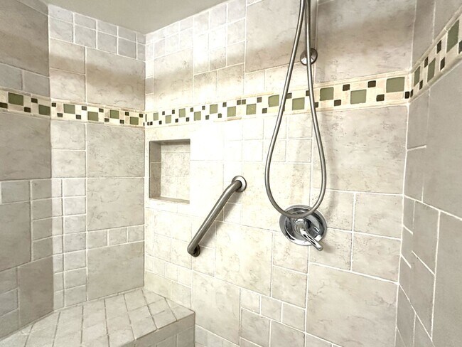 Building Photo - 4BR/3BA House in Rancho Penasquitos - Powa...