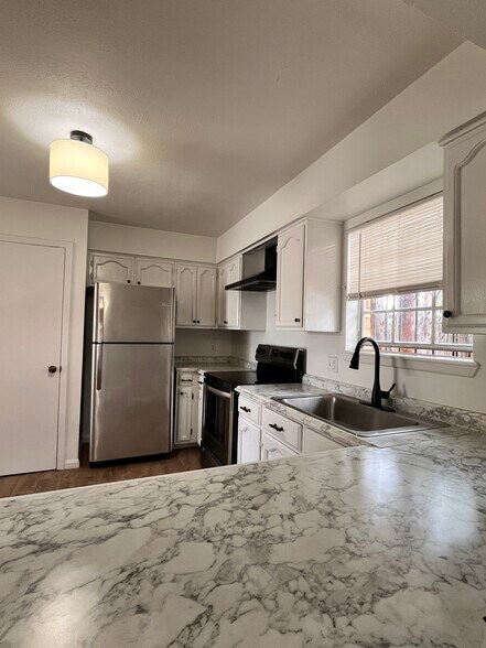 Building Photo - 4710 Pita Dr