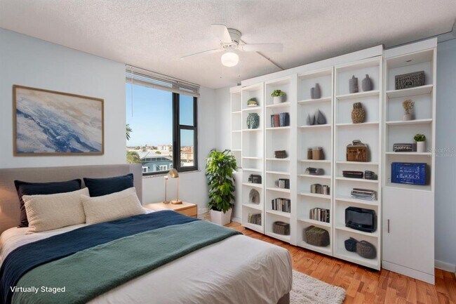 Building Photo - 255 Dolphin Point