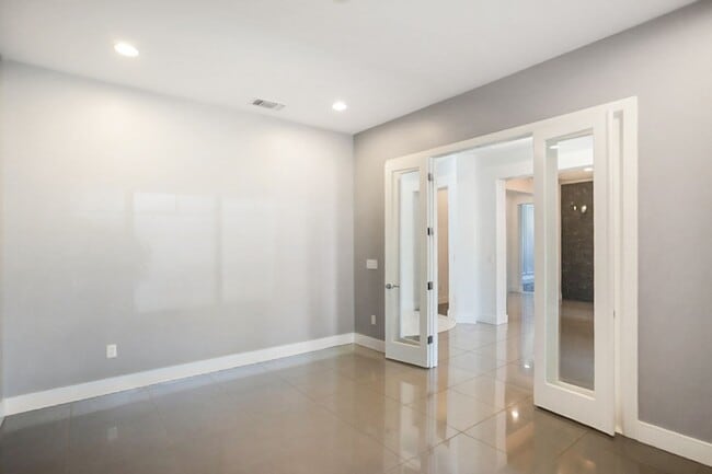 Building Photo - Single Story Pool Home In Reverence Guard Gated Community