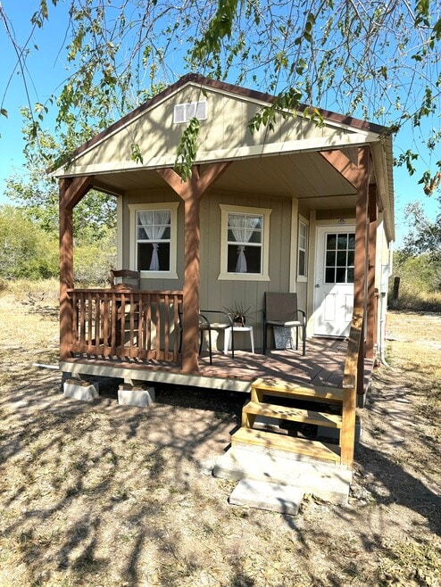 Building Photo - 14992 County Rd 1876