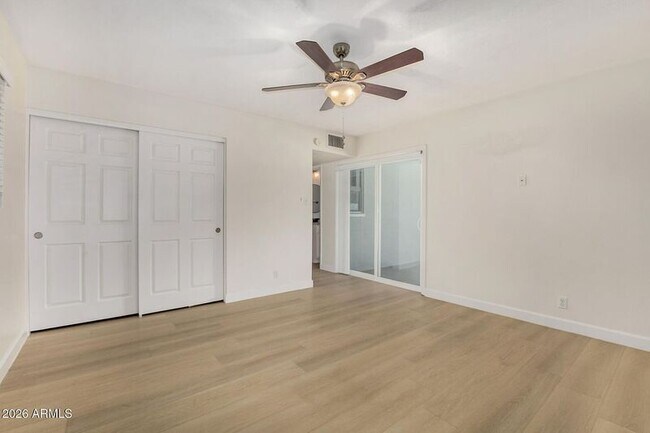 Building Photo - 220 E McKinley St