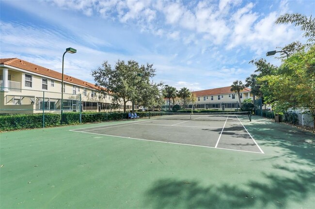 Building Photo - 1241 S Beach Cir