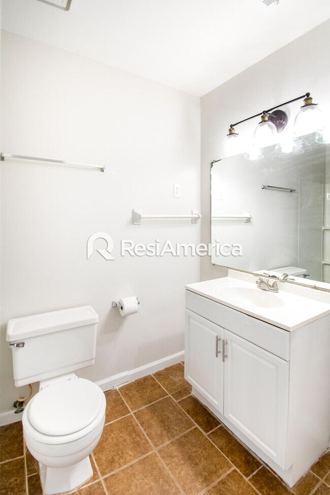 Building Photo - Newly Renovated 3BR/2B home in Millington