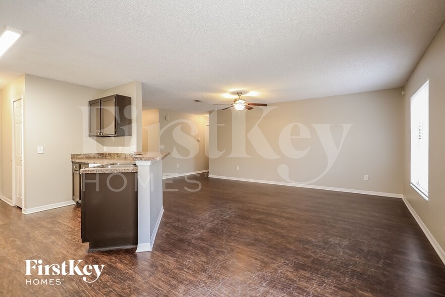 Building Photo - 14995 SE 25th Ave