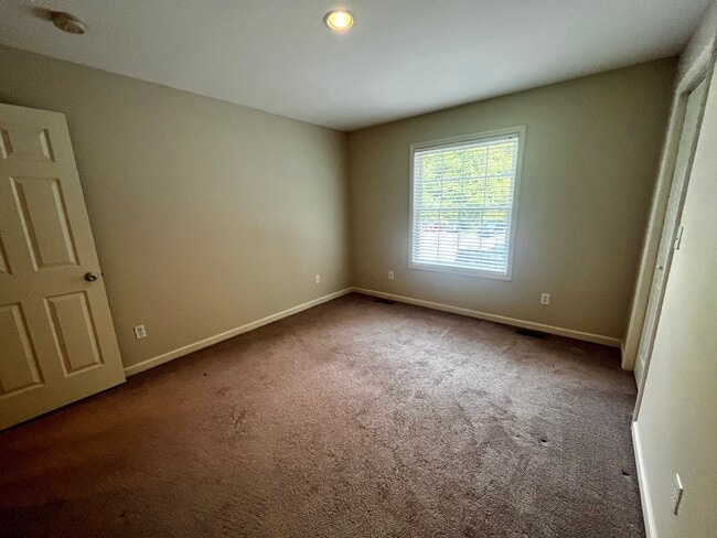 Building Photo - 48 Nathan Drive