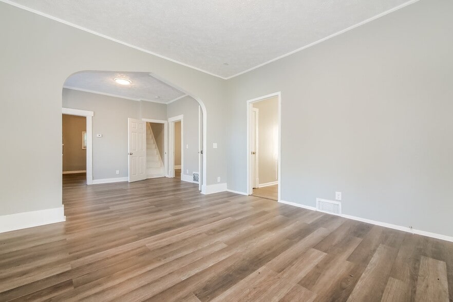 Building Photo - 2518 Jaynes St