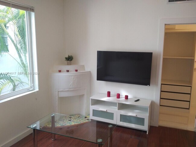 Building Photo - 750 Jefferson Ave