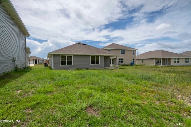 Building Photo - 7177 Ellie B Dr