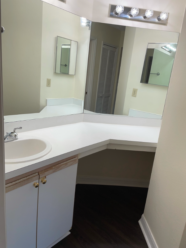 Building Photo - 3211 Sabal Palms Ct