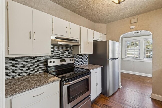 Building Photo - 1220 NW 43rd St