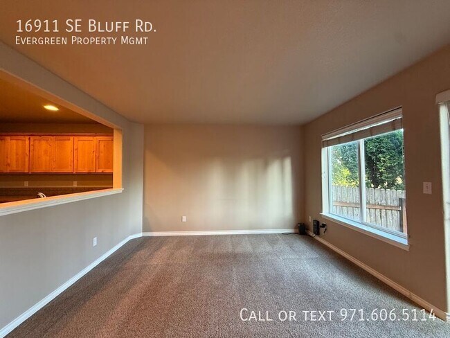 Building Photo - 16911 SE Bluff Rd