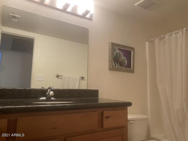 Building Photo - 5877 N Granite Reef Rd