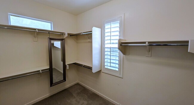 Building Photo - 3 Bedroom Home in the Mulberry Community Near S Signal Butte Rd and E Guadalupe Rd!