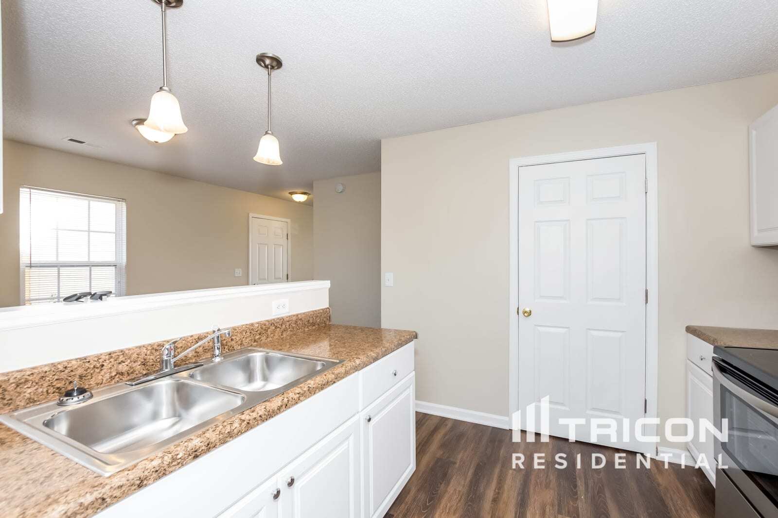Building Photo - 457 Cape Jasmine Way