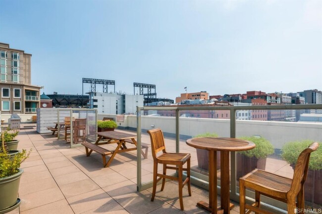 Rooftop (Additional Seating) - 88 Townsend St