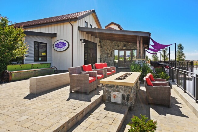 Building Photo - 1810 Covered Bridge Pkwy